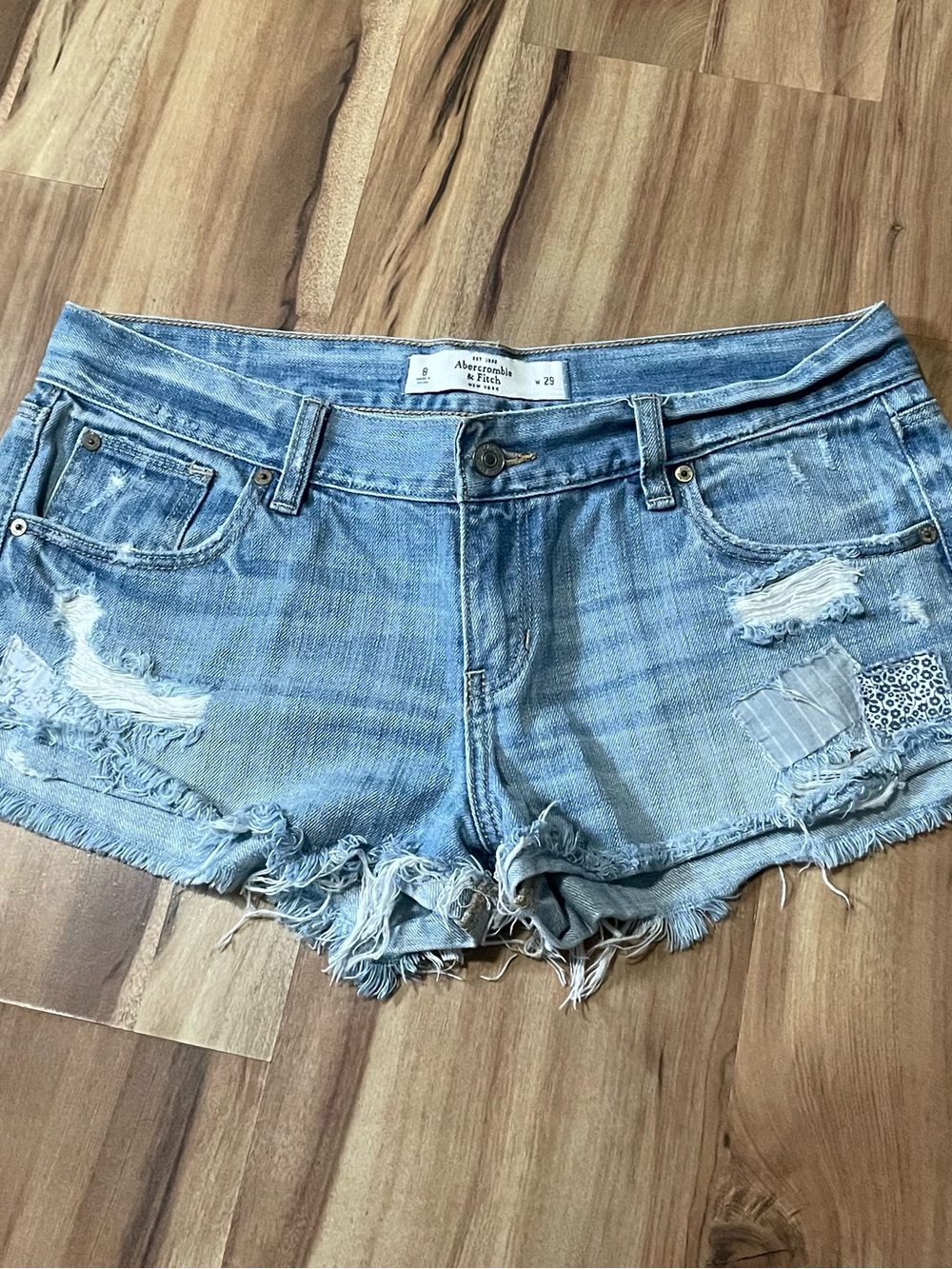 Abercrombie & Fitch Distressed Patchwork Denim Cutoff Shorts Sz 8 - Picture 1 of 7